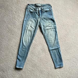 American Eagle jeans, size o, light wash